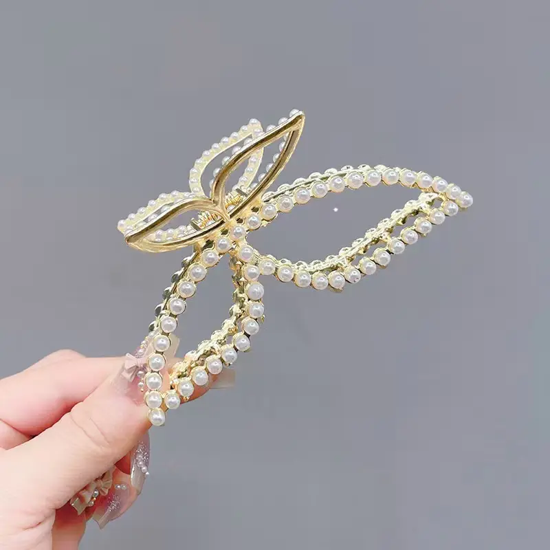 Pink Pearl Hair Clip with Gold Tassels