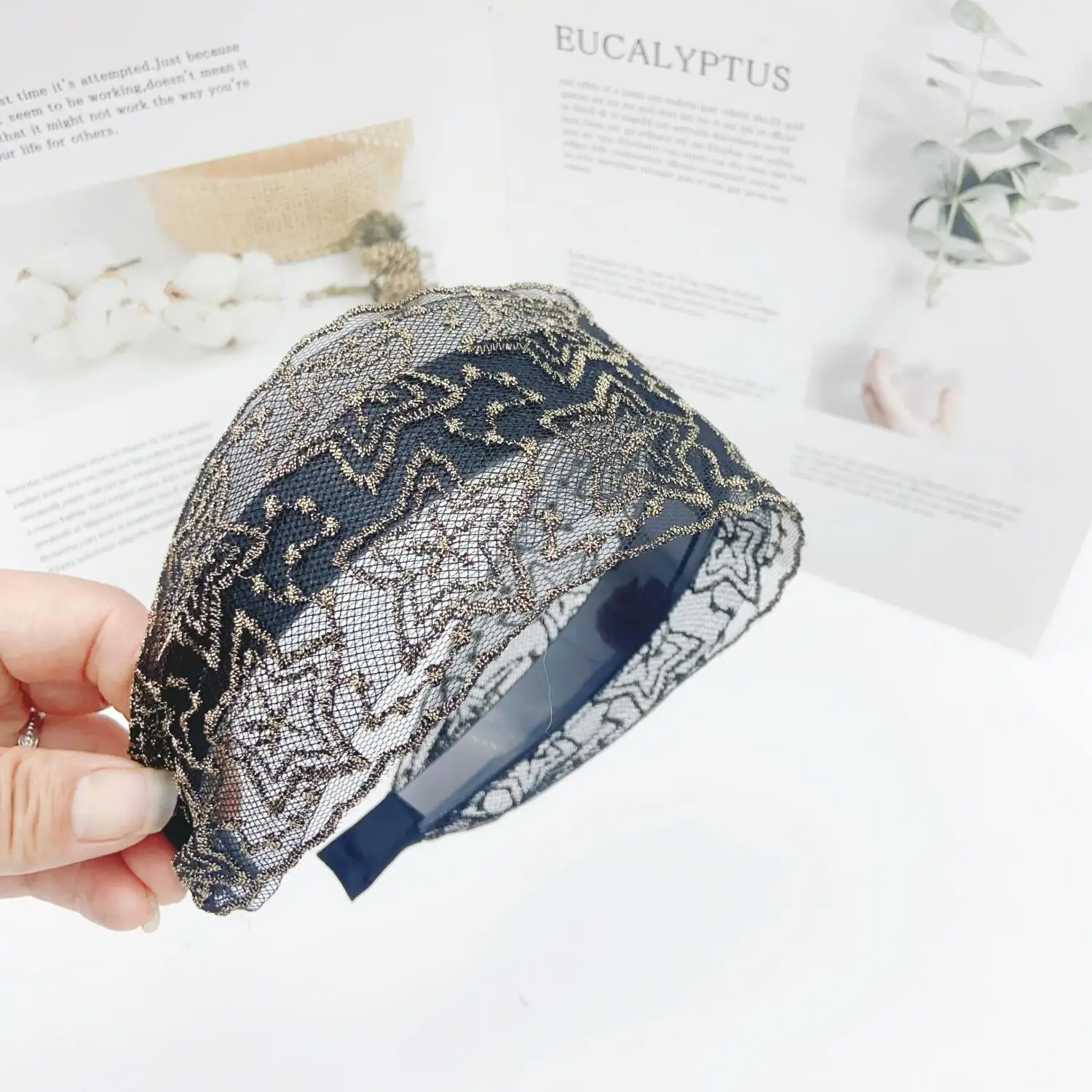Embroidered Lace Hair Band with Inner Teeth — feature 31