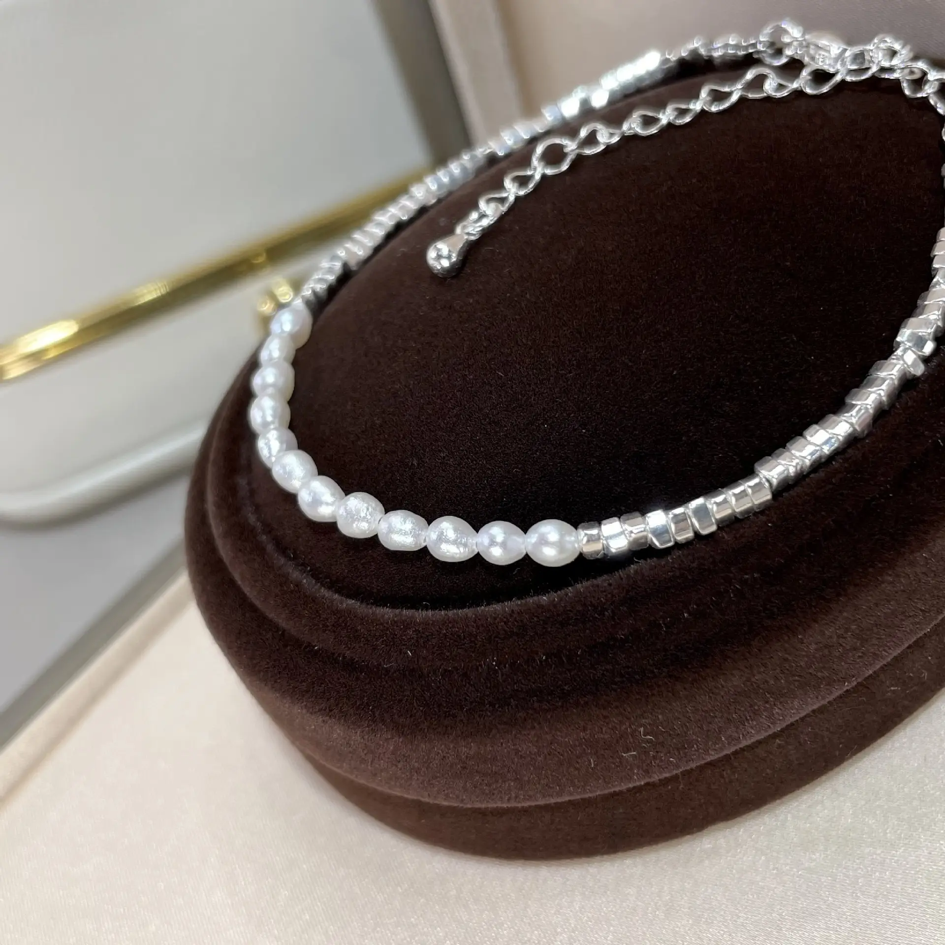 Natural Pearl Broken Silver Baby Bead Bracelet Women's Summer Light Luxury Design - Image 3
