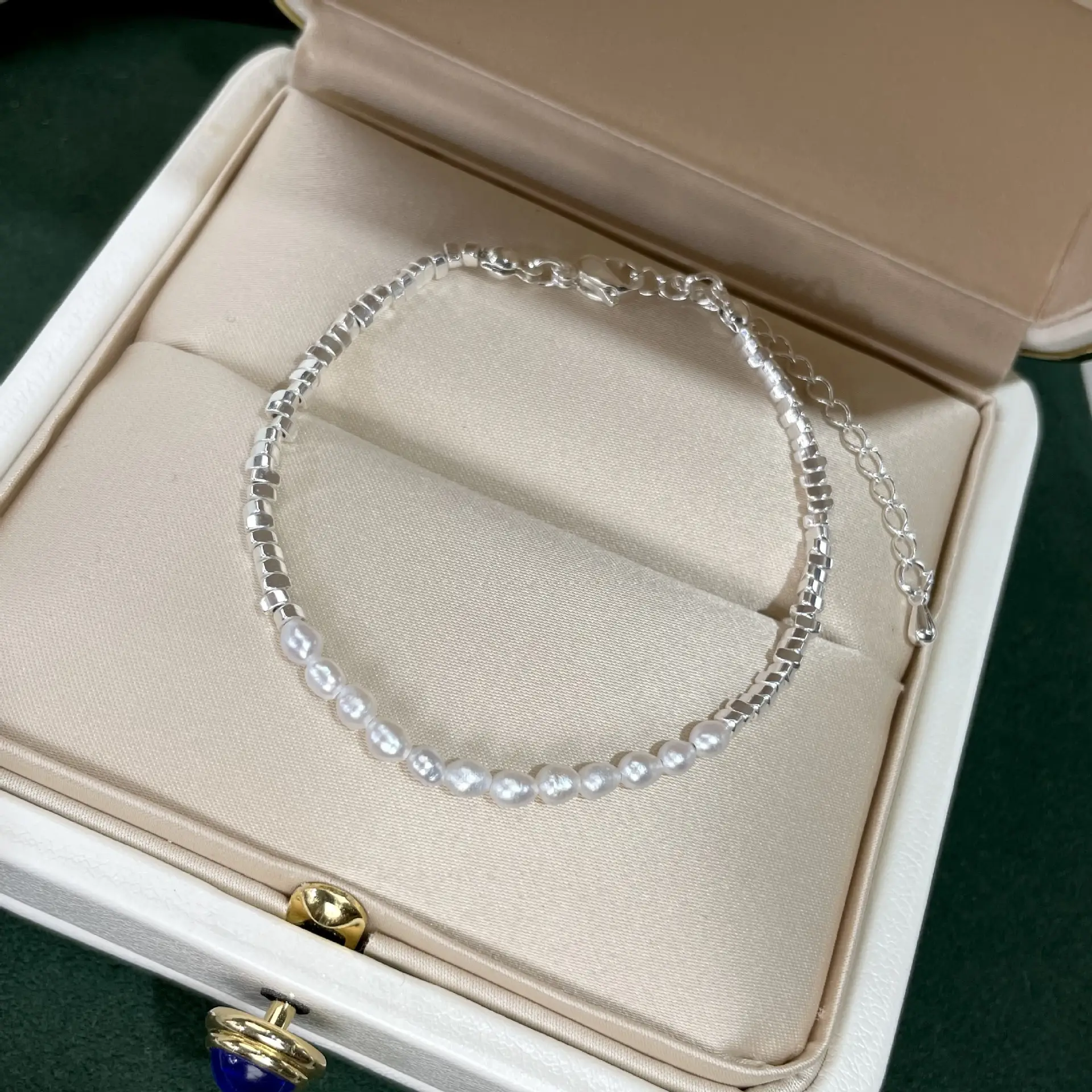 Natural Pearl Broken Silver Baby Bead Bracelet Women's Summer Light Luxury Design - Image 5