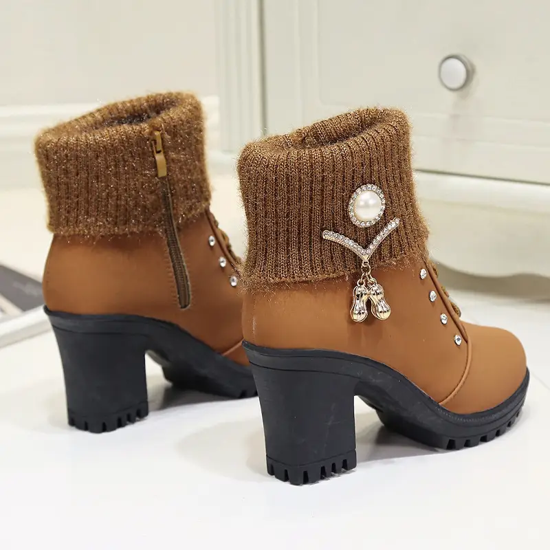 Fall/winter 2023 velvet warm women's cotton shoes high heel comfortable metal buckle side zipper Martin boots fur short boots - Image 4