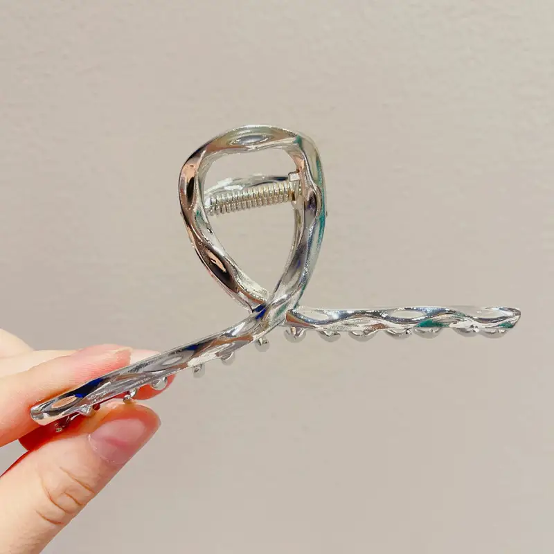 Advanced Hair Claw Clip for Women with Elegant Bowknot Design
