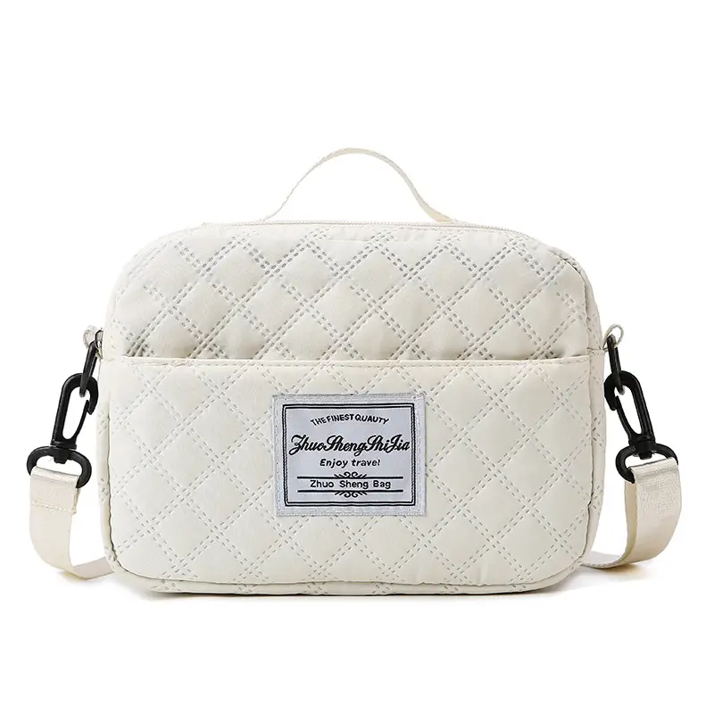 White Quilted Gym Bag Large Capacity Shoulder Boarding Bag - Image 6