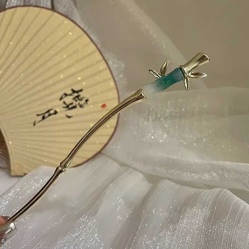 Ancient White Wax Shake Tassel Hairpin for Women - Image 11