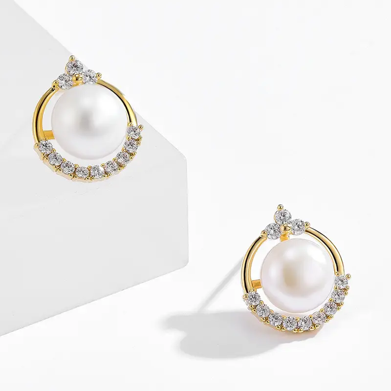2023 New Retro Pearl Crown Earrings for Women - Image 4