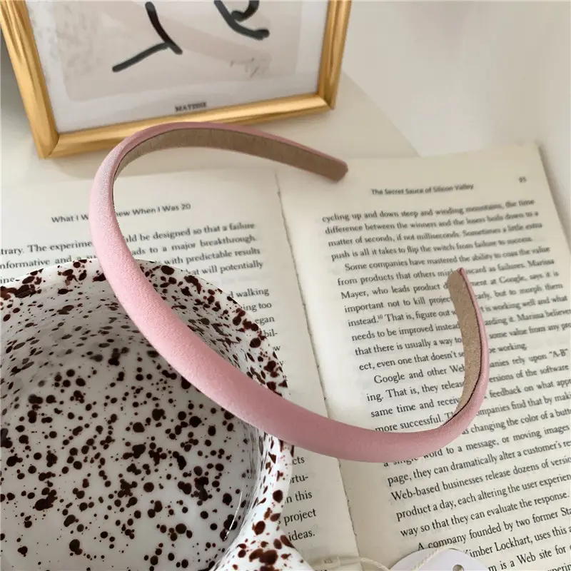 Red Japanese Style Hair Hoop for Girls - Image 2