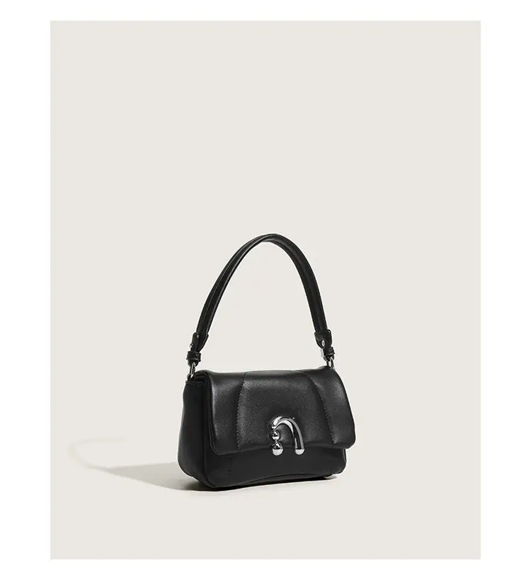 Pink Flower-Shaped Shoulder Bag for Women 2026 — feature 15