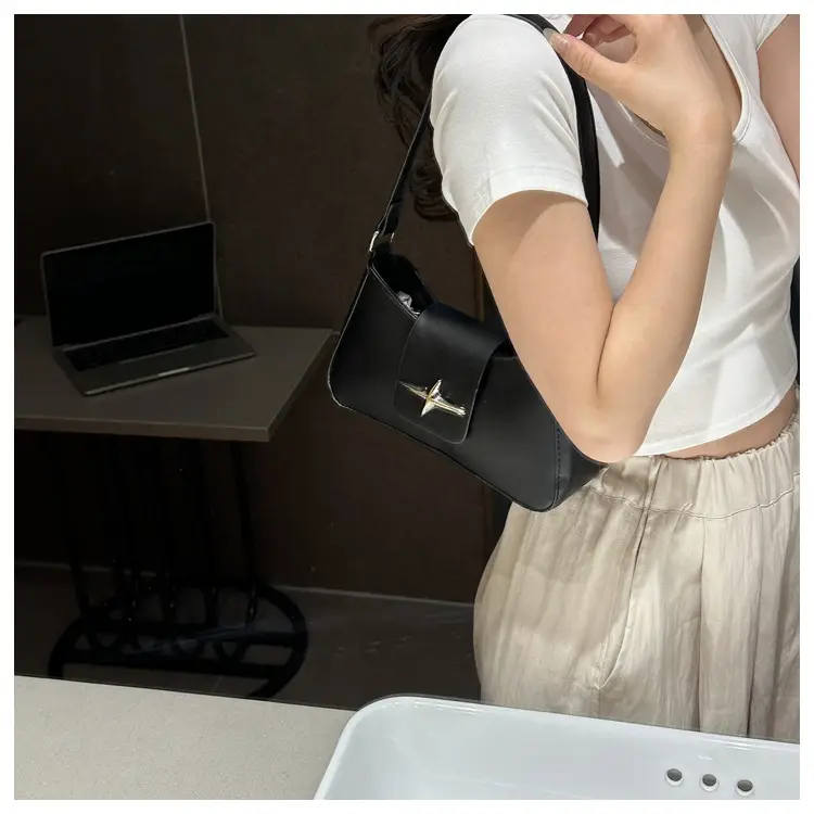 2023 New High Shoulder Messenger Bag Brown — feature 18