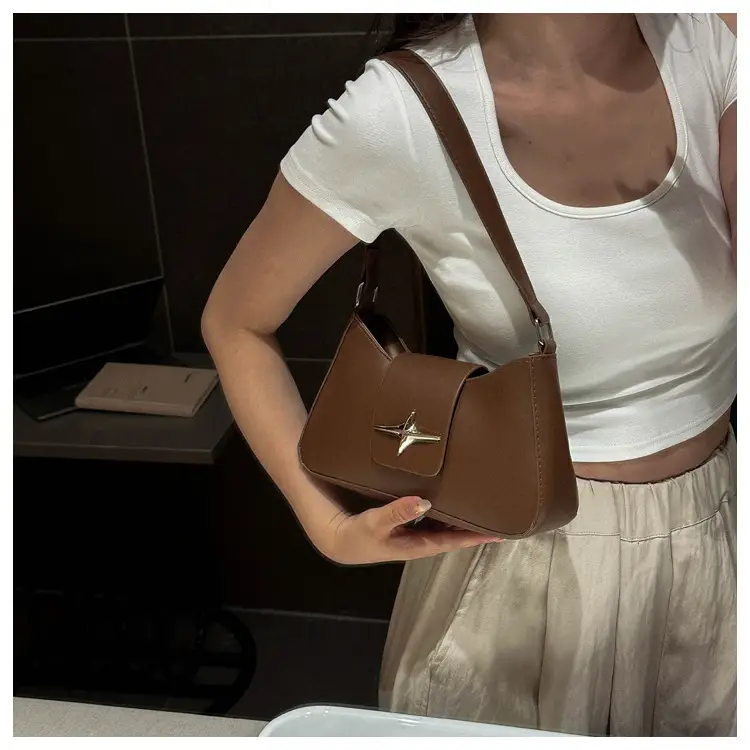 2023 New High Shoulder Messenger Bag Brown — feature 20