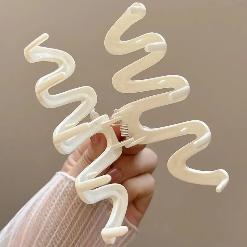 Jelly Shark Clip for Hairpin 2023 Summer — feature 23
