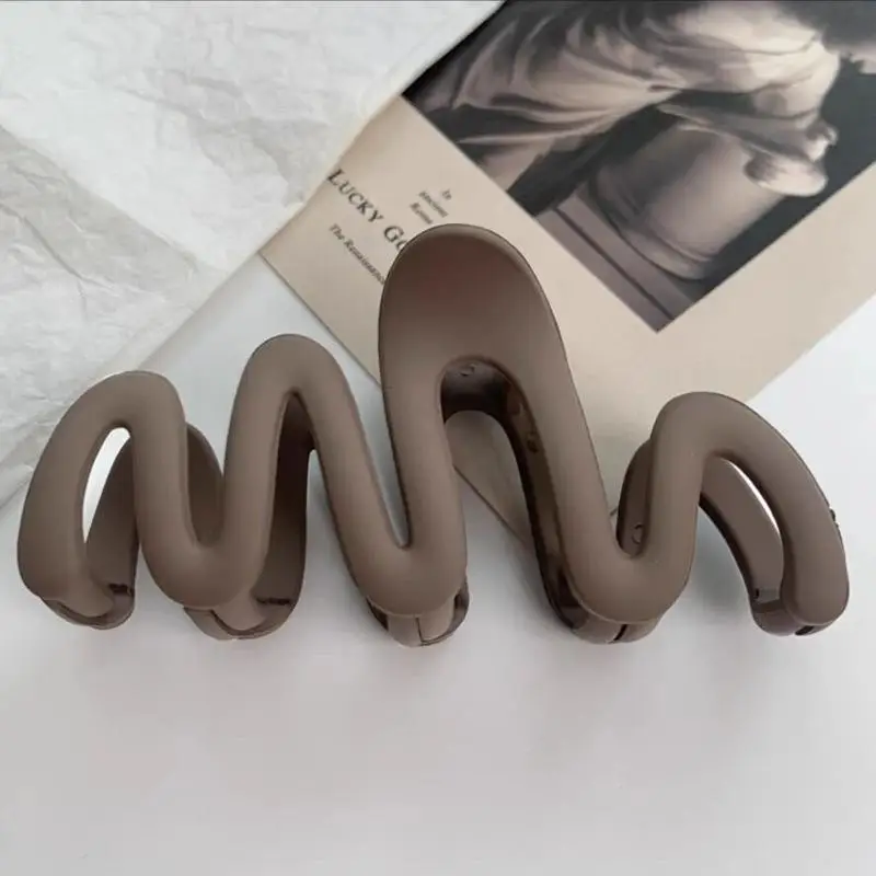 Milk Brown Shark Clip Hairpin for Women — feature 35