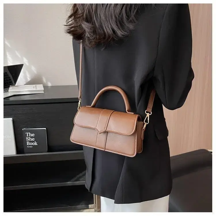 2023 New Women's Cream White Shoulder Bag — feature 19