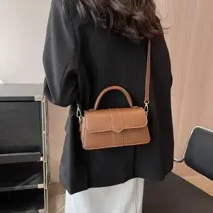2023 New Women's Cream White Shoulder Bag