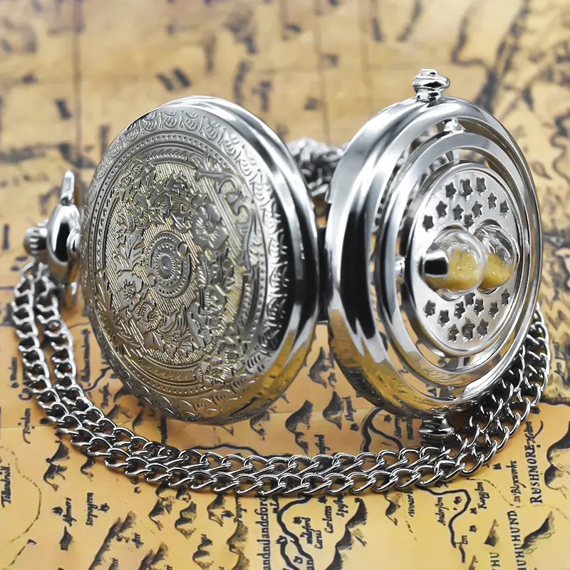 Gold Hollow Funnel Pocket Watch with Star Design — feature 9