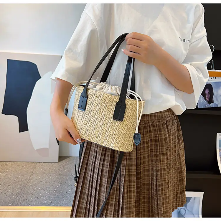 Women's Woven Shoulder Bag Large Capacity Korean Style — feature 12
