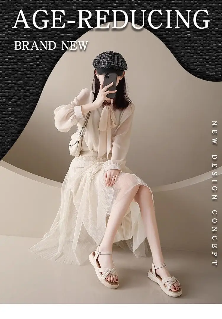 Flat Soft Bottom Beach Shoes with One-character Buckle 2023 Summer New Cross Strap Internet Celebrated Student Sandals Women's Roman Shoes — feature 1