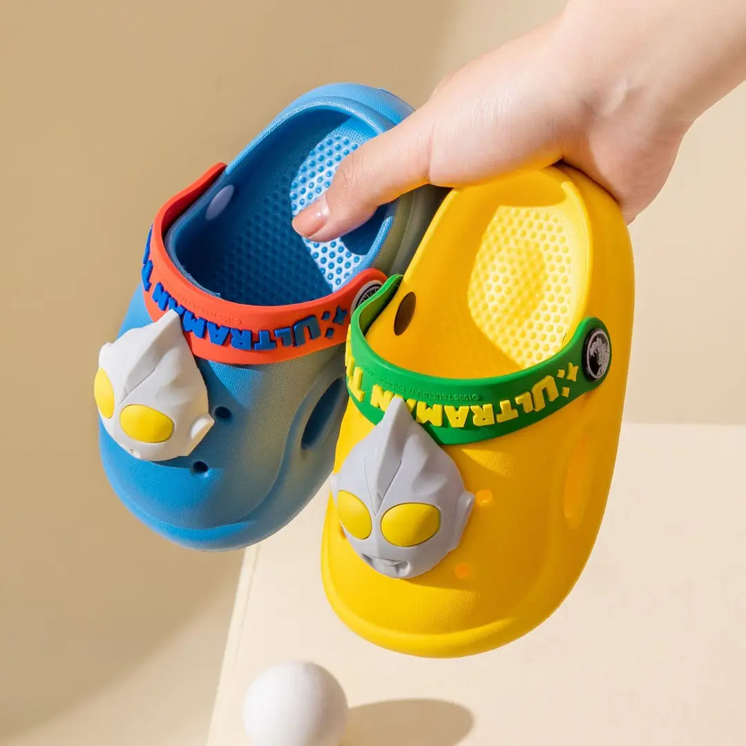 Shanghai spot a generation of Altman children's hole shoes boys three-dimensional cartoon summer non-slip beach slippers - Image 5