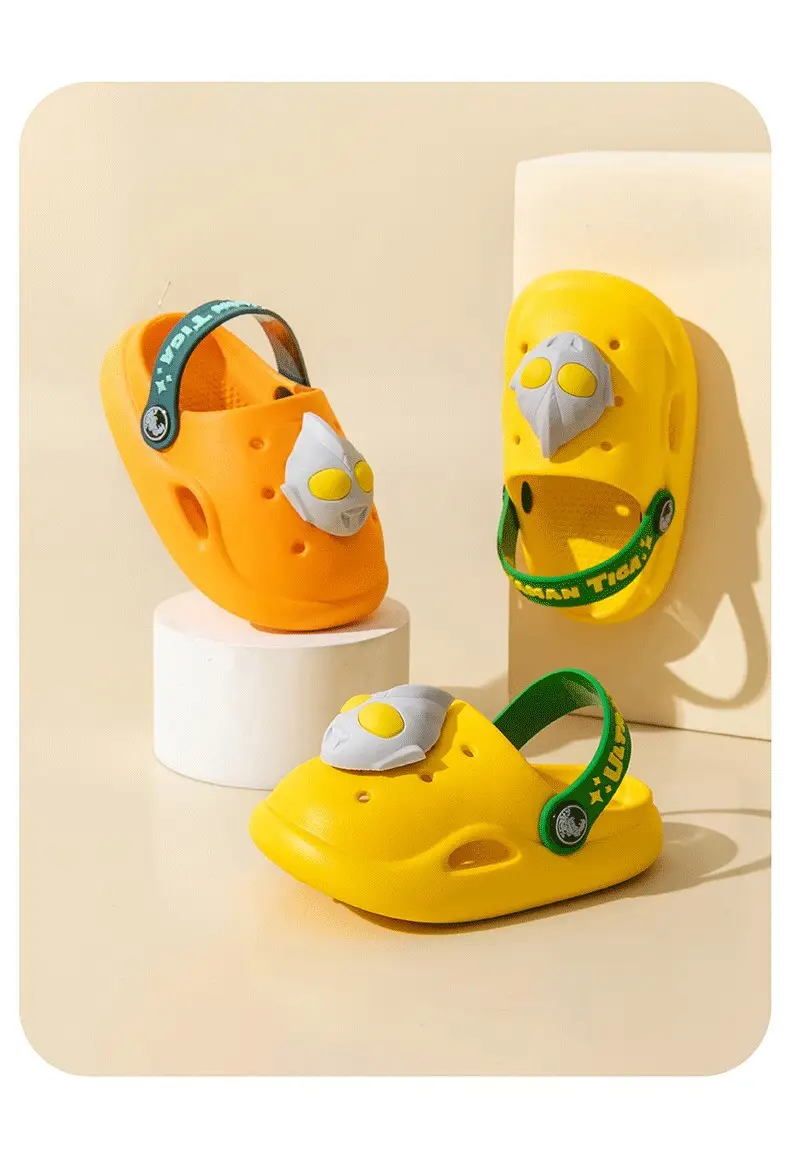 Shanghai spot a generation of Altman children's hole shoes boys three-dimensional cartoon summer non-slip beach slippers — feature 7