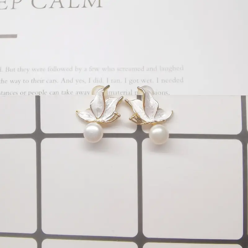 S925 Silver Pearl Butterfly Earrings Small — feature 10