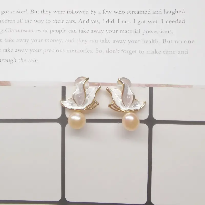 S925 Silver Pearl Butterfly Earrings Small — feature 11