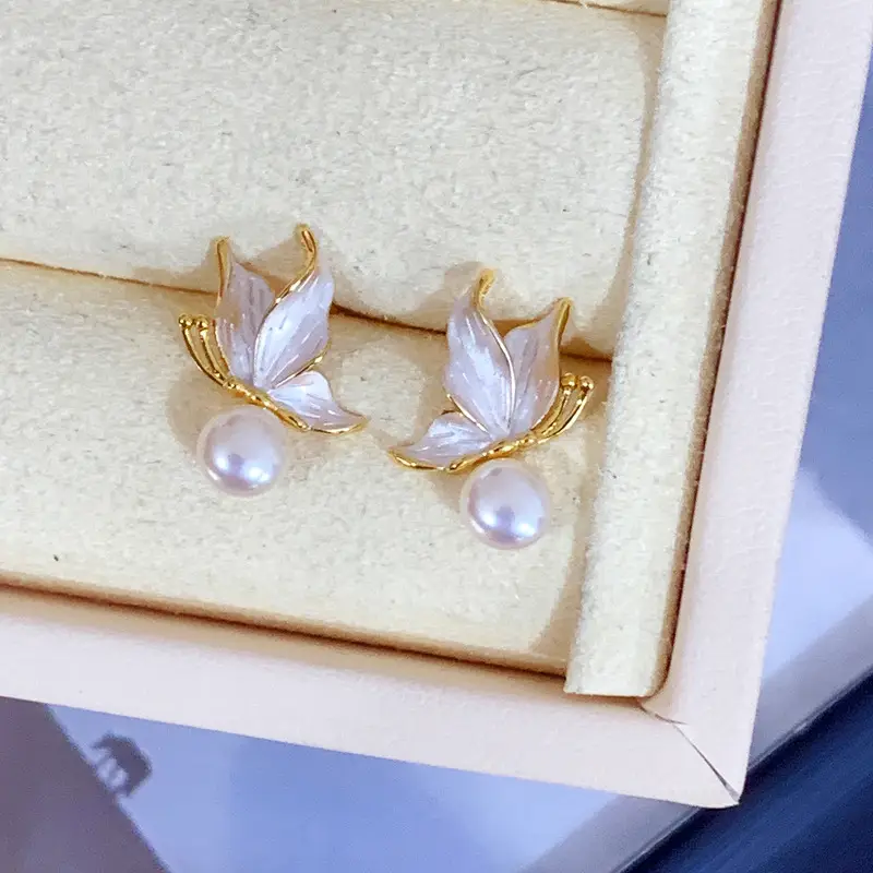 S925 Silver Pearl Butterfly Earrings Small — feature 8