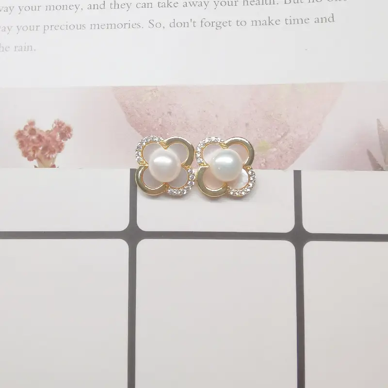 S925 Silver Pearl Earrings Four Leaf Clover Micro Encrusted — feature 8