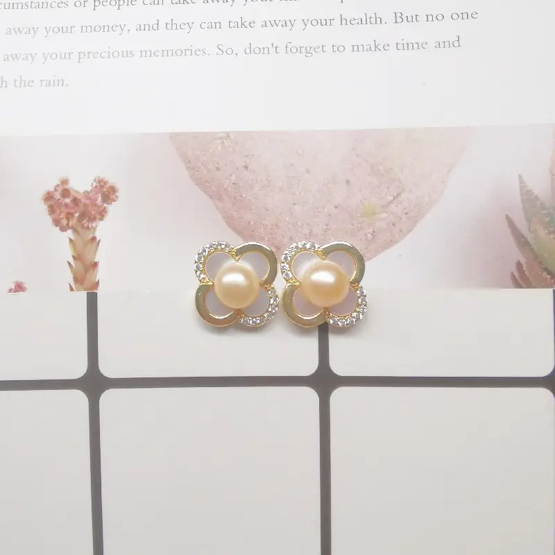 S925 Silver Pearl Earrings Four Leaf Clover Micro Encrusted — feature 9
