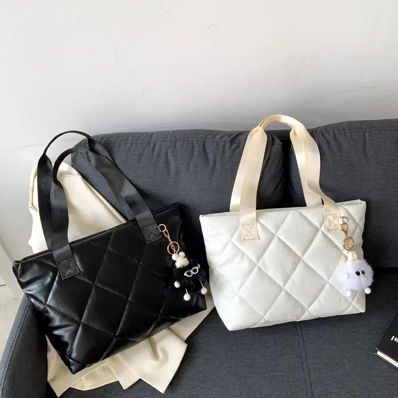Black Quilted Women's Shoulder Bag 2023 New Style
