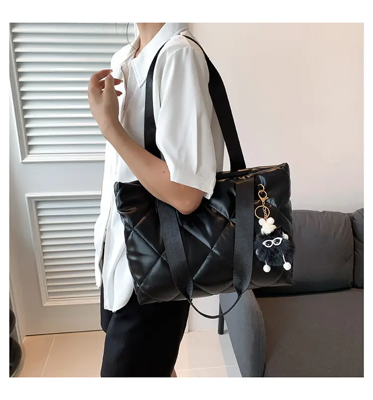 Black Quilted Women's Shoulder Bag 2023 New Style — feature 14