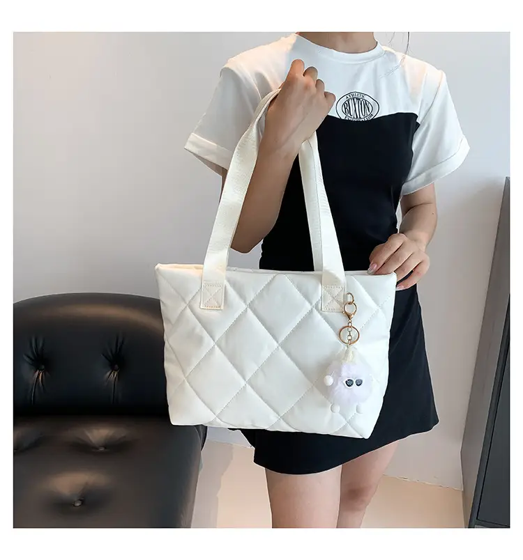 Black Quilted Women's Shoulder Bag 2023 New Style — feature 20