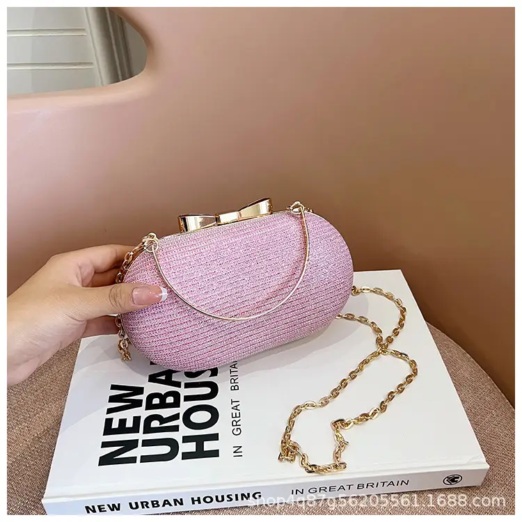 Pink Heart-Shaped Mini Chain Bag for Women — feature 10