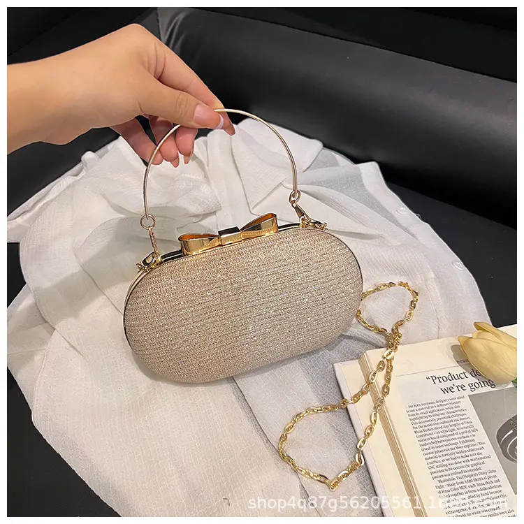 Pink Heart-Shaped Mini Chain Bag for Women — feature 15