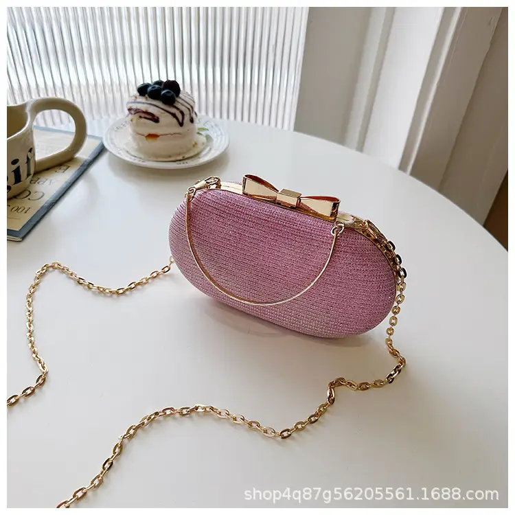 Pink Heart-Shaped Mini Chain Bag for Women — feature 22