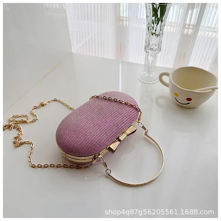 Pink Heart-Shaped Mini Chain Bag for Women — feature 27