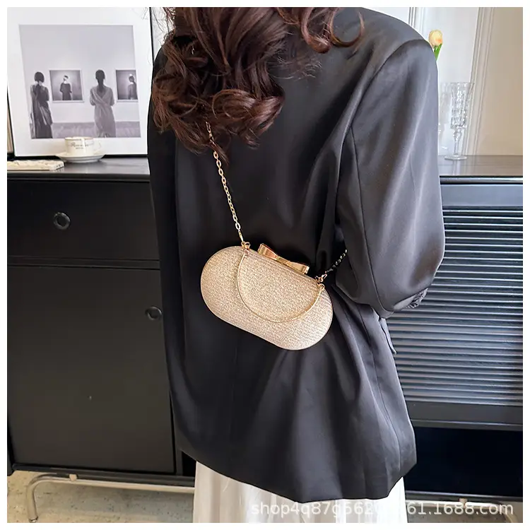 Pink Heart-Shaped Mini Chain Bag for Women — feature 36
