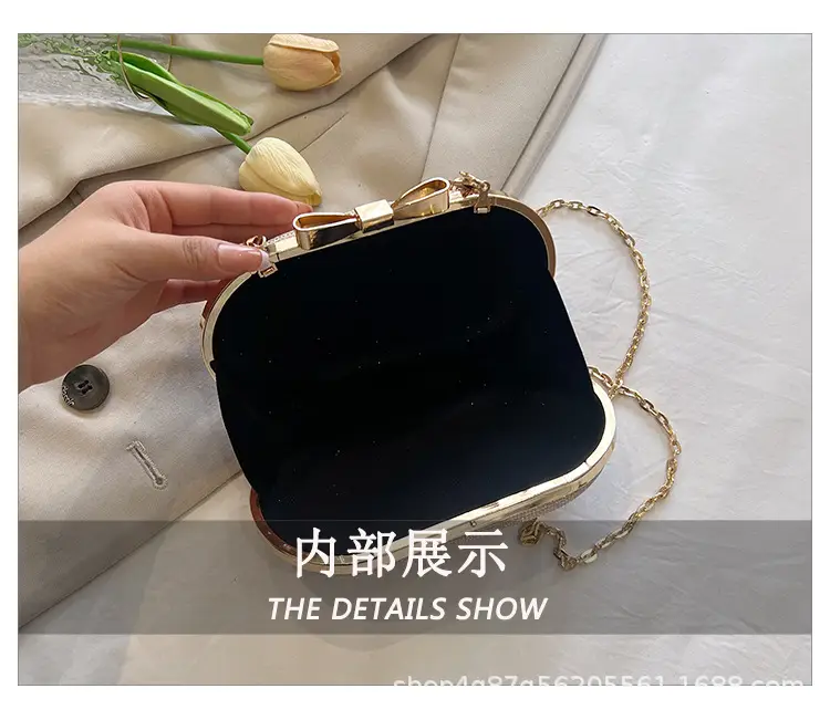 Pink Heart-Shaped Mini Chain Bag for Women — feature 8
