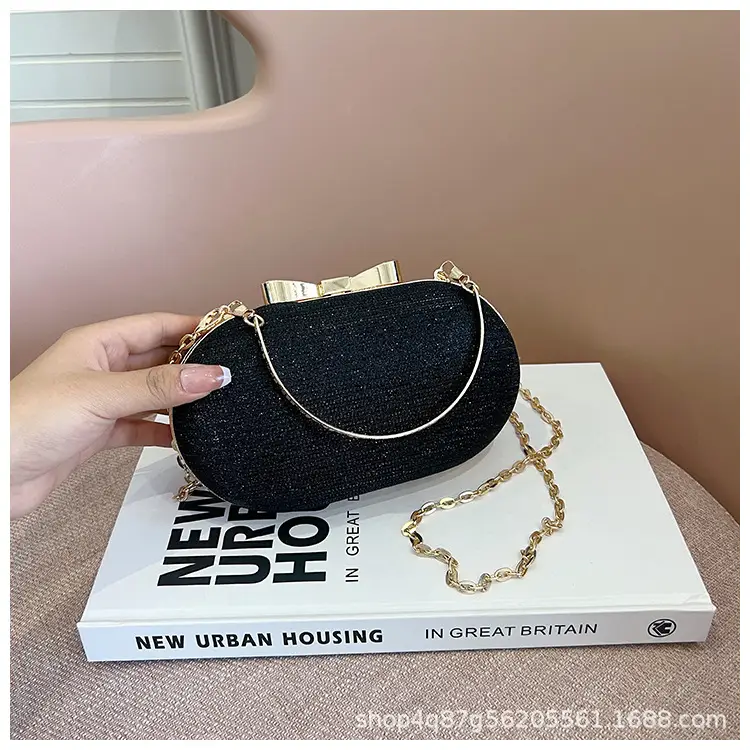 Pink Heart-Shaped Mini Chain Bag for Women — feature 9