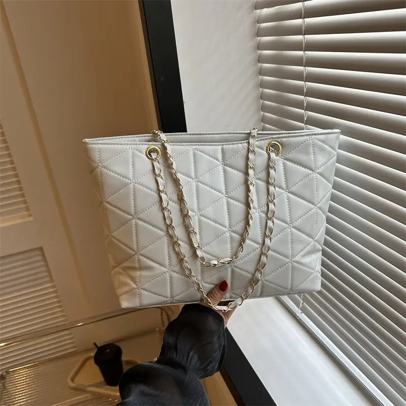 Pink Quilted Chain Shoulder Bag for Women
