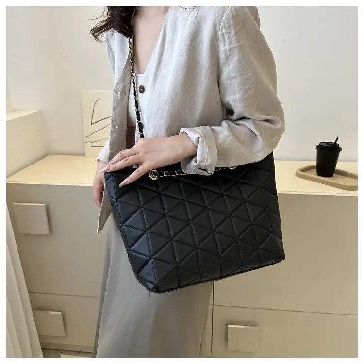 Pink Quilted Chain Shoulder Bag for Women — feature 15