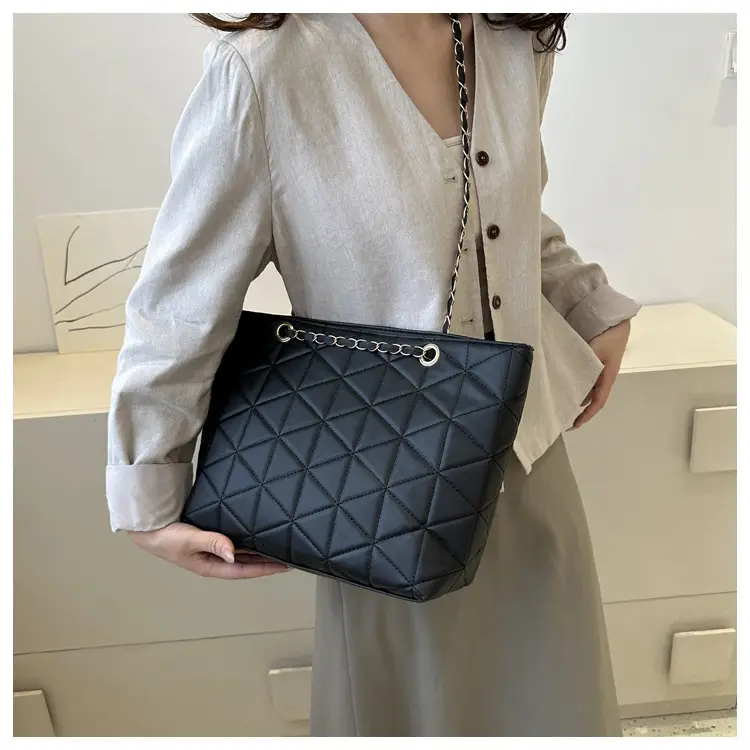 Pink Quilted Chain Shoulder Bag for Women — feature 16