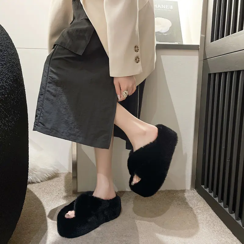 2023 Korean Style Fleece-lined Fashion Fluffy Slippers Women's Autumn and Winter New All-match Cross Thick Cotton Slippers Trendy