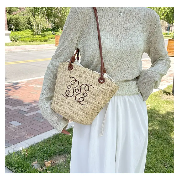 Women's Woven Straw Satchel Bag Large Capacity 2023 — feature 5