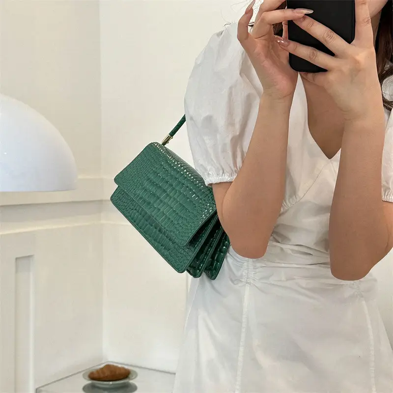 New Stone Grain Black Square Handbag 2023 - Image 9