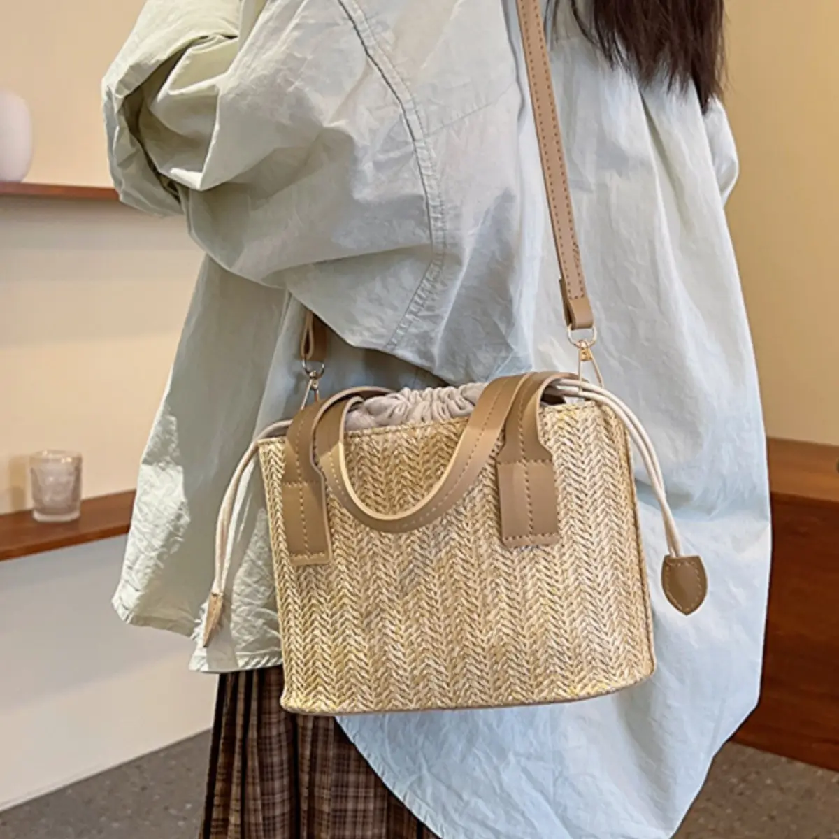Women's Straw Woven Shoulder Bag for Summer