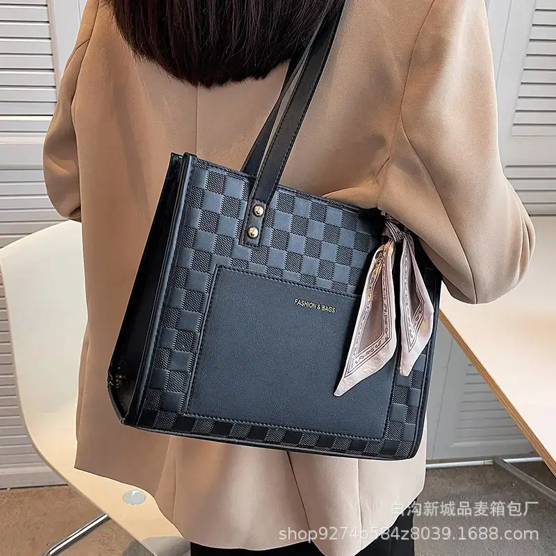 Women's Colorblock Checkered Shoulder Bag 2023 New Arrival - Image 7
