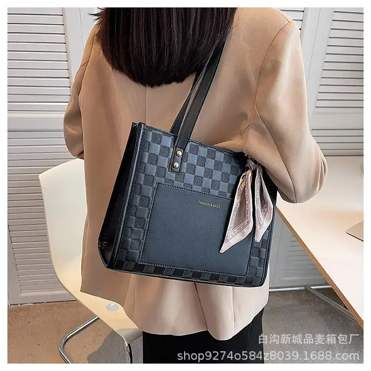 Women's Colorblock Checkered Shoulder Bag 2023 New Arrival — feature 22