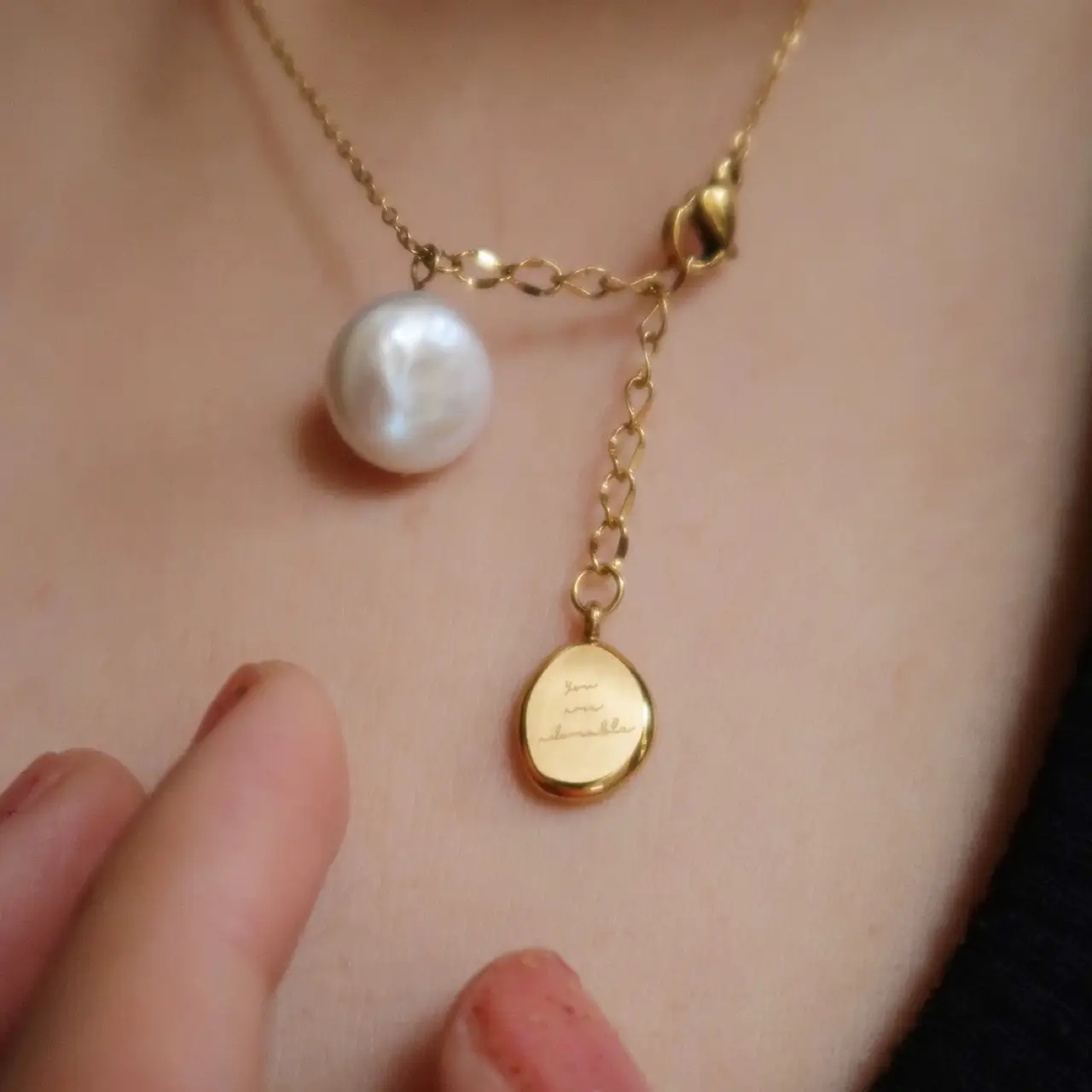 Natural Pearl Two-Wear Pendant Necklace with Light - Image 2