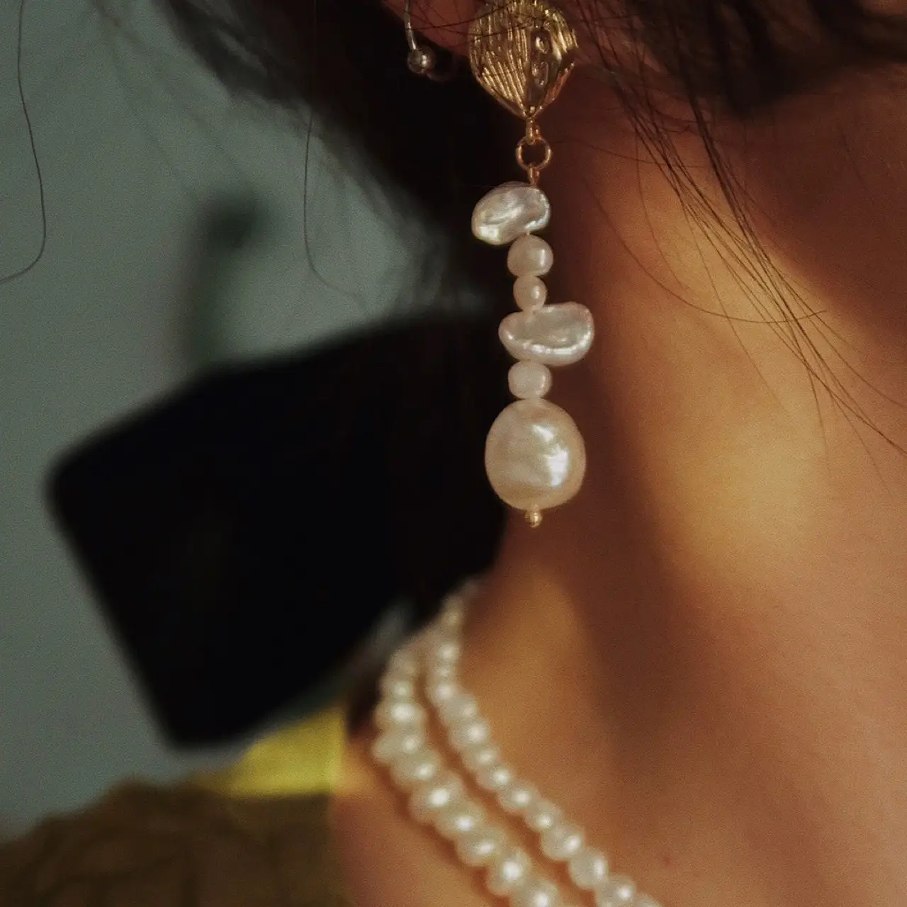 French Classical Pearl Earrings Silver Needle Asymmetrical - Image 2