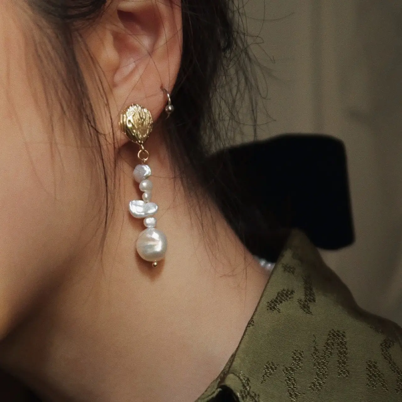 French Classical Pearl Earrings Silver Needle Asymmetrical - Image 5