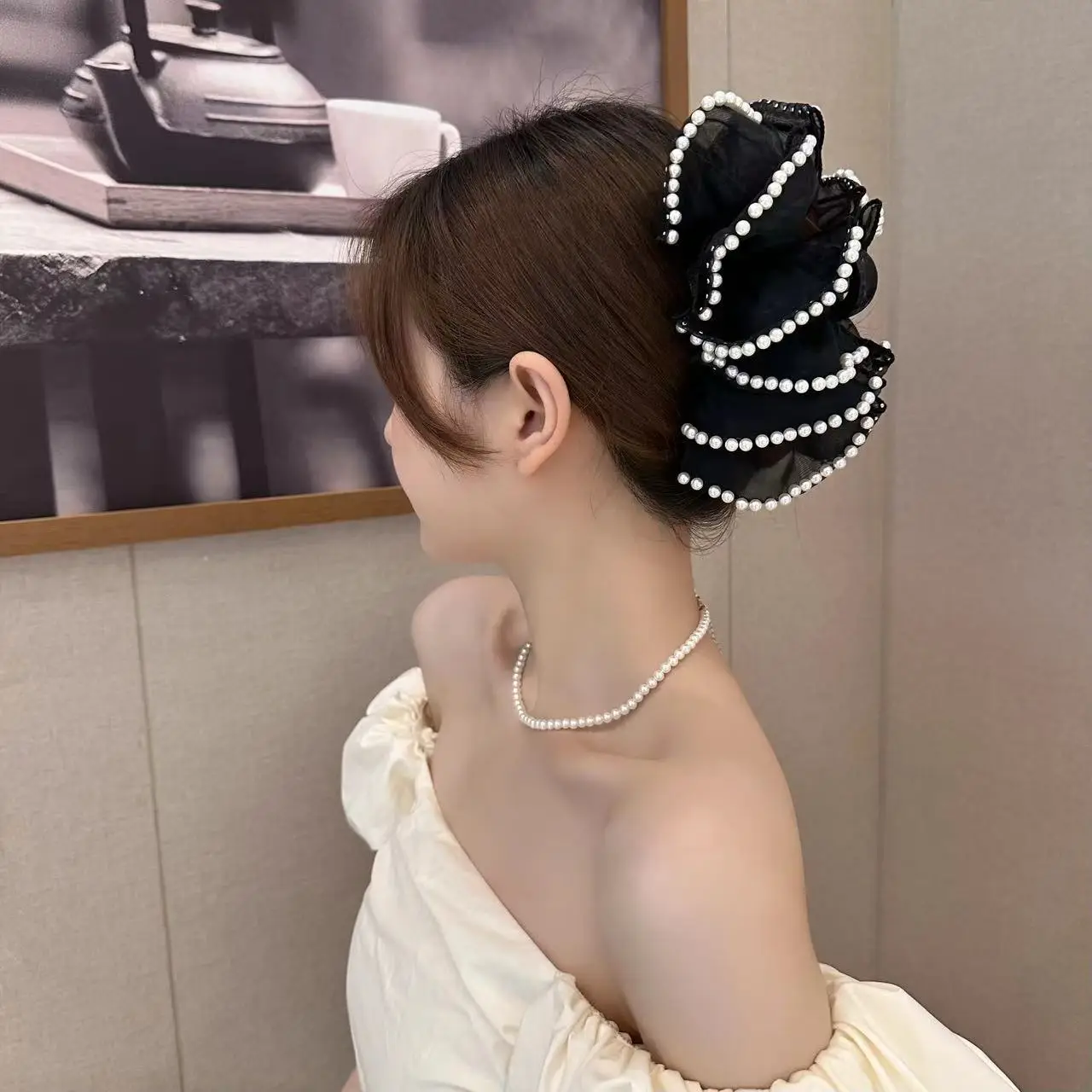 Women's Pearl Bow Hairpin with Bubble Clip - Image 3